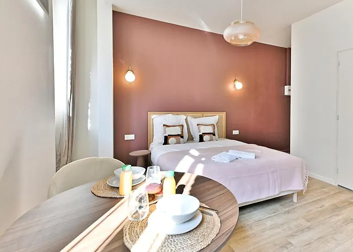 Апартаменты Cozy Air-conditioned Pre-st-gervais Le Pre-Saint-Gervais