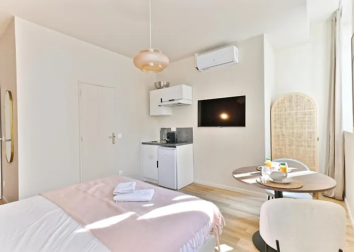Cozy Air-conditioned Pre-st-gervais Apartman Le Pré-Saint-Gervais