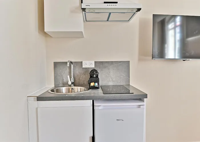 Cozy Air-conditioned Pre-st-gervais Апартаменты *